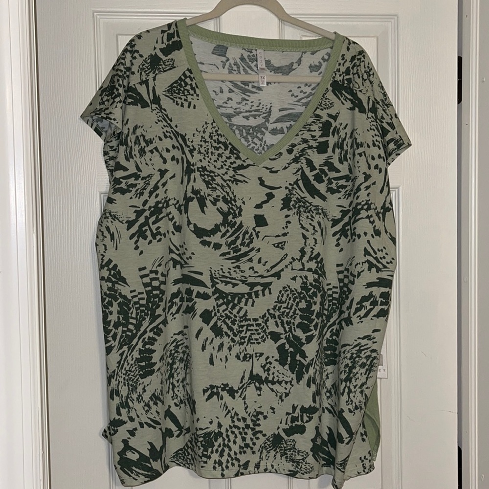 Plus size shirt size 3X